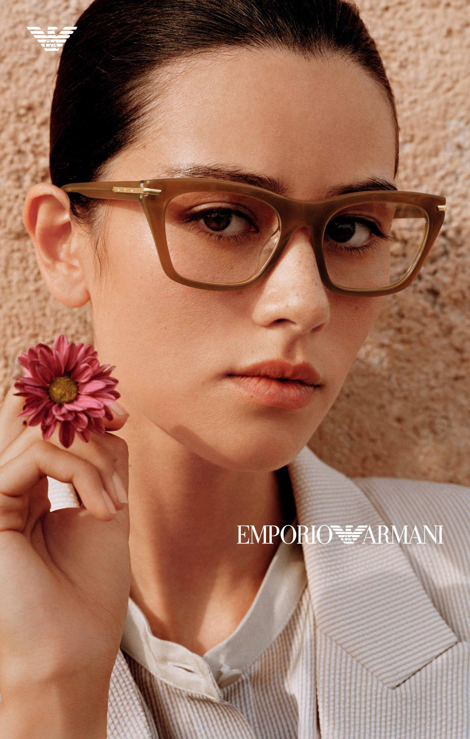 Montura graduada Emporio Armani disponible en Óptima Visión Oviedo